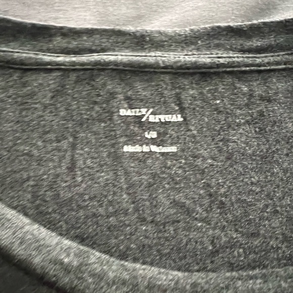 Women’s tunic top - Picture 3 of 3